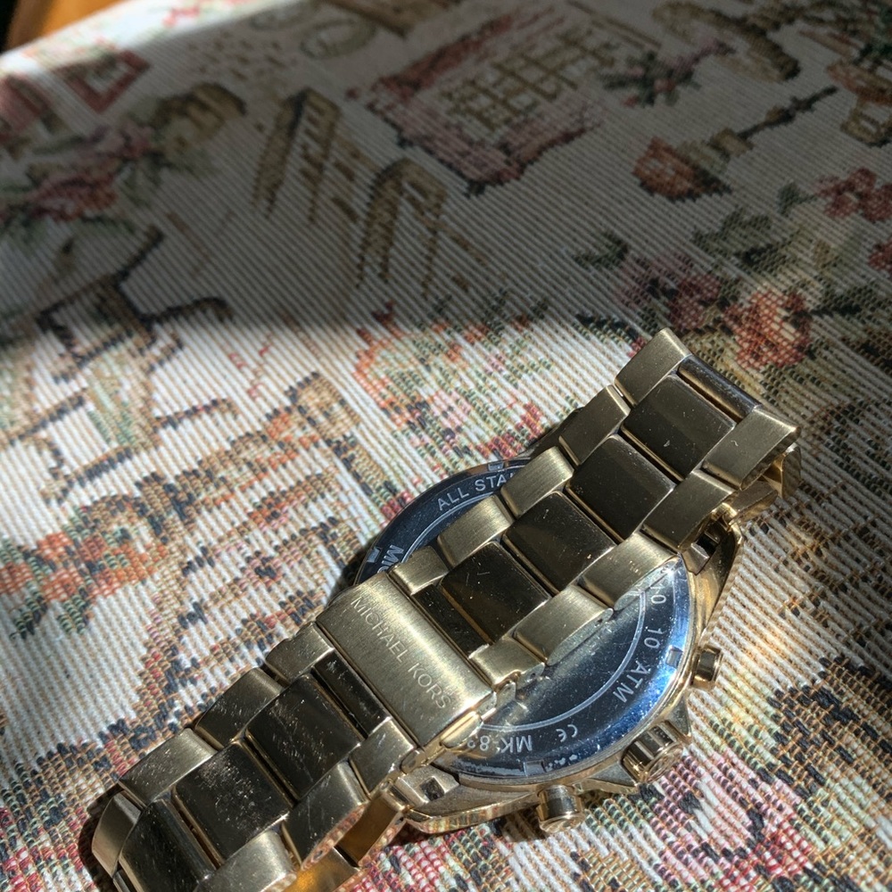 Perfect Father's Day Gift: Elegant MK Watch - Picture 4 of 7